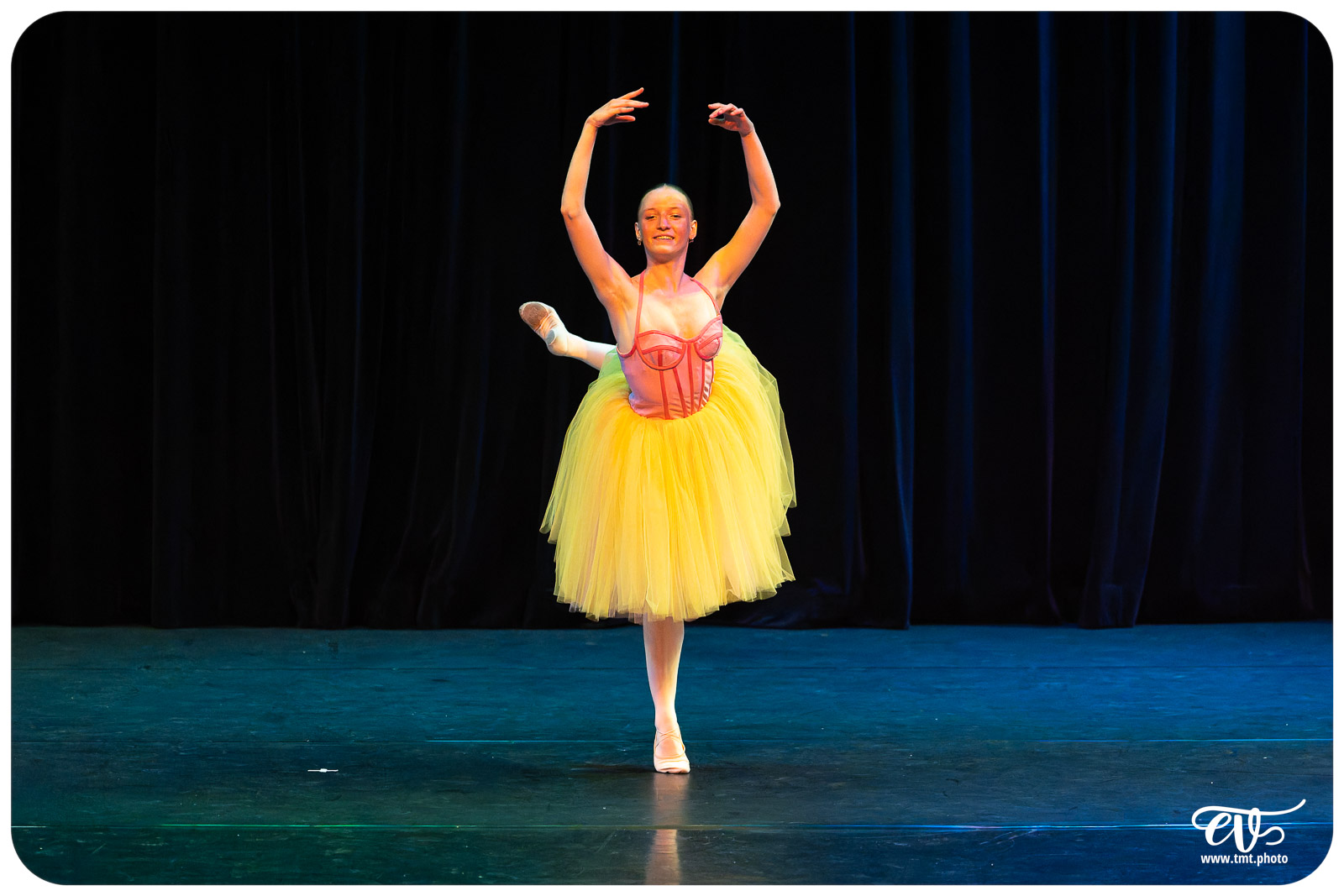 ECOLE DE DANSE CÉCILE ADAMOW